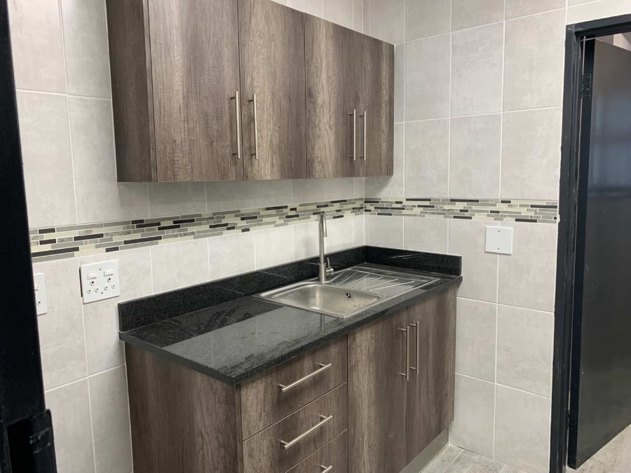 To Let commercial Property for Rent in Beaconvale Western Cape